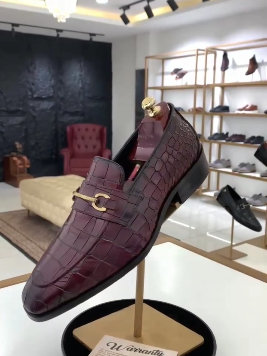 Men's Stone Pattern Slip-on Shoes