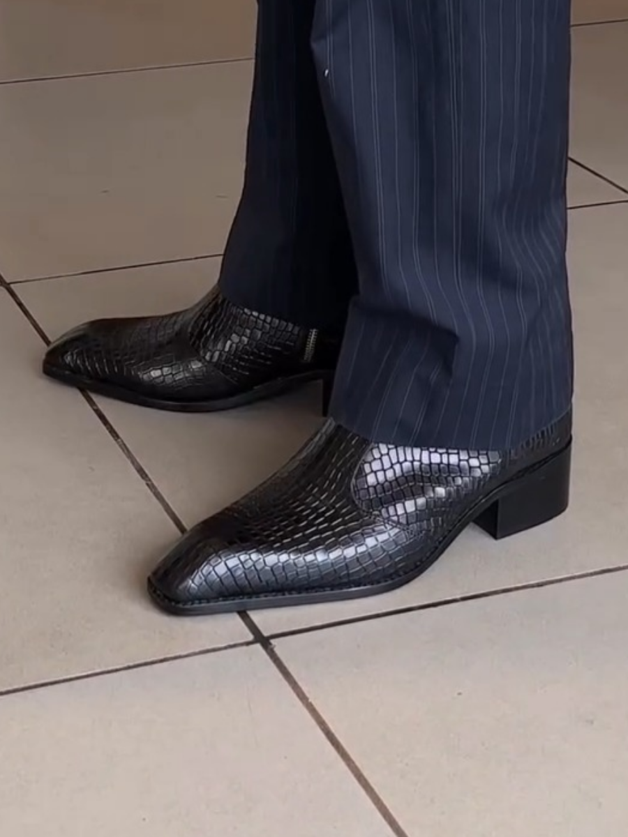 Pointed Chelsea Leather Boots