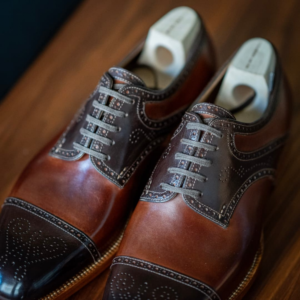 Colorblock Carved All-match Formal Men's Shoes