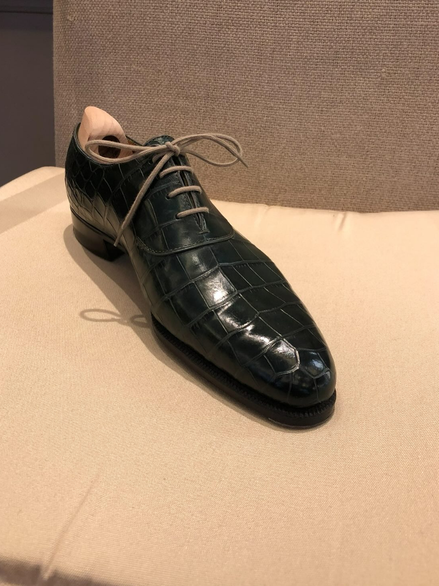 Pointed Breathable Casual Shoes