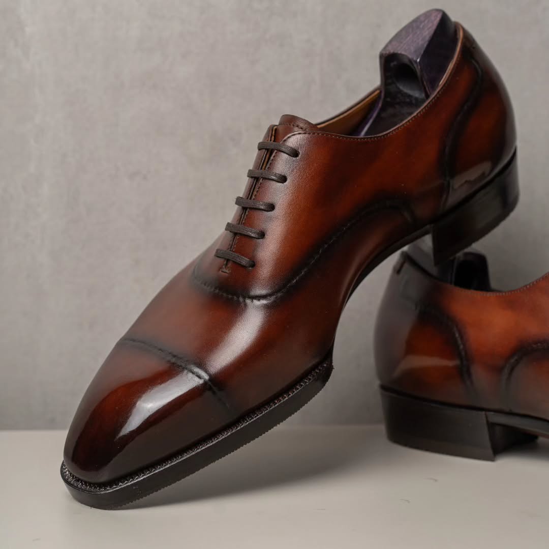 One-piece Internally Stitched Oxford Shoes