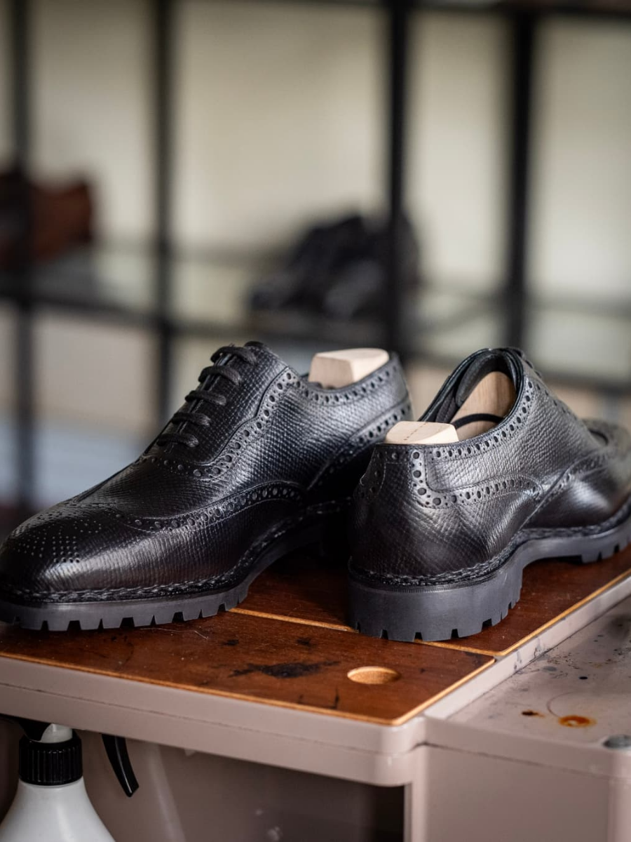 Brogue Carved Vintage Leather Shoes