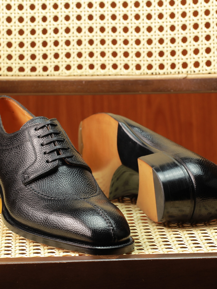 Comfortable Breathable Round Toe Lace-up Shoes