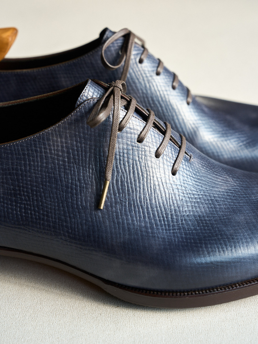 Classic and Versatile Men's Oxford Shoes