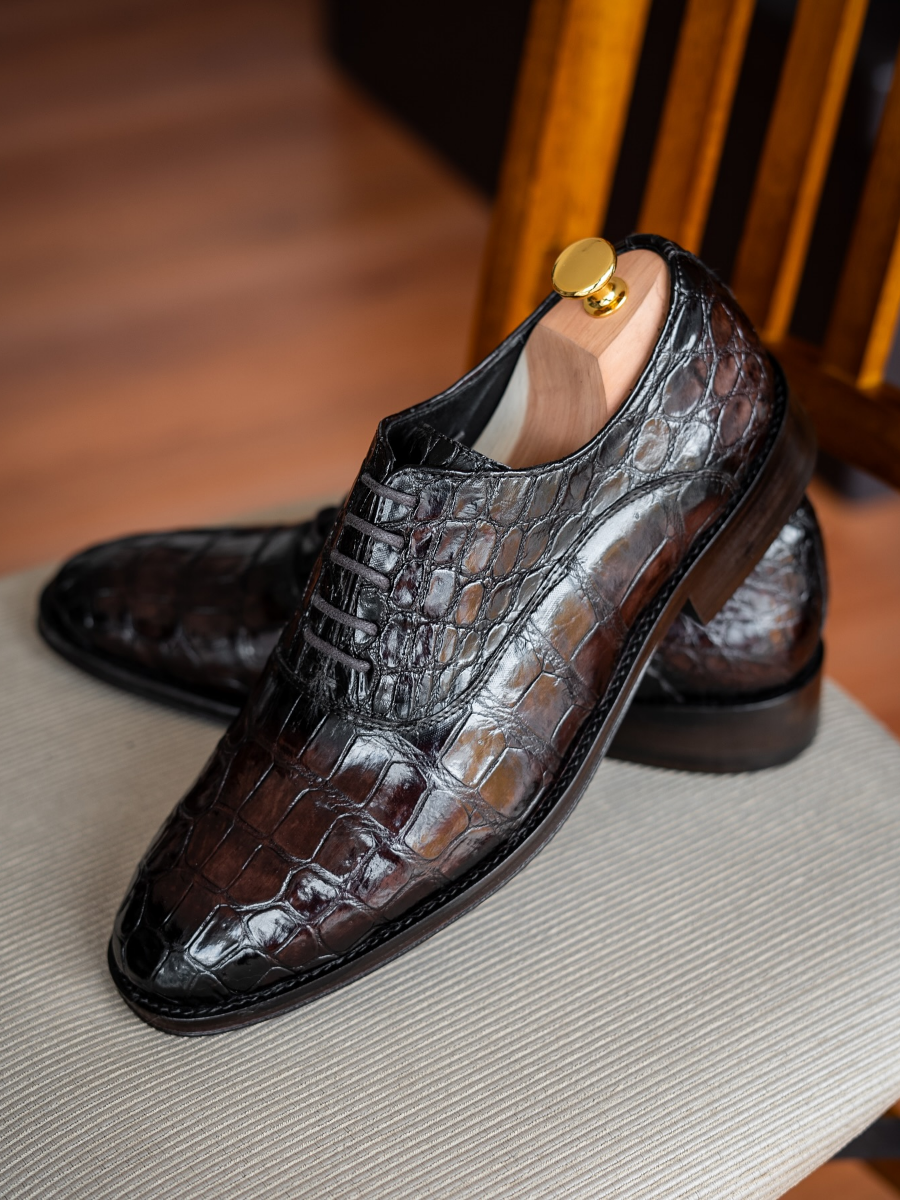 Stone Embossed Fashion Shoes