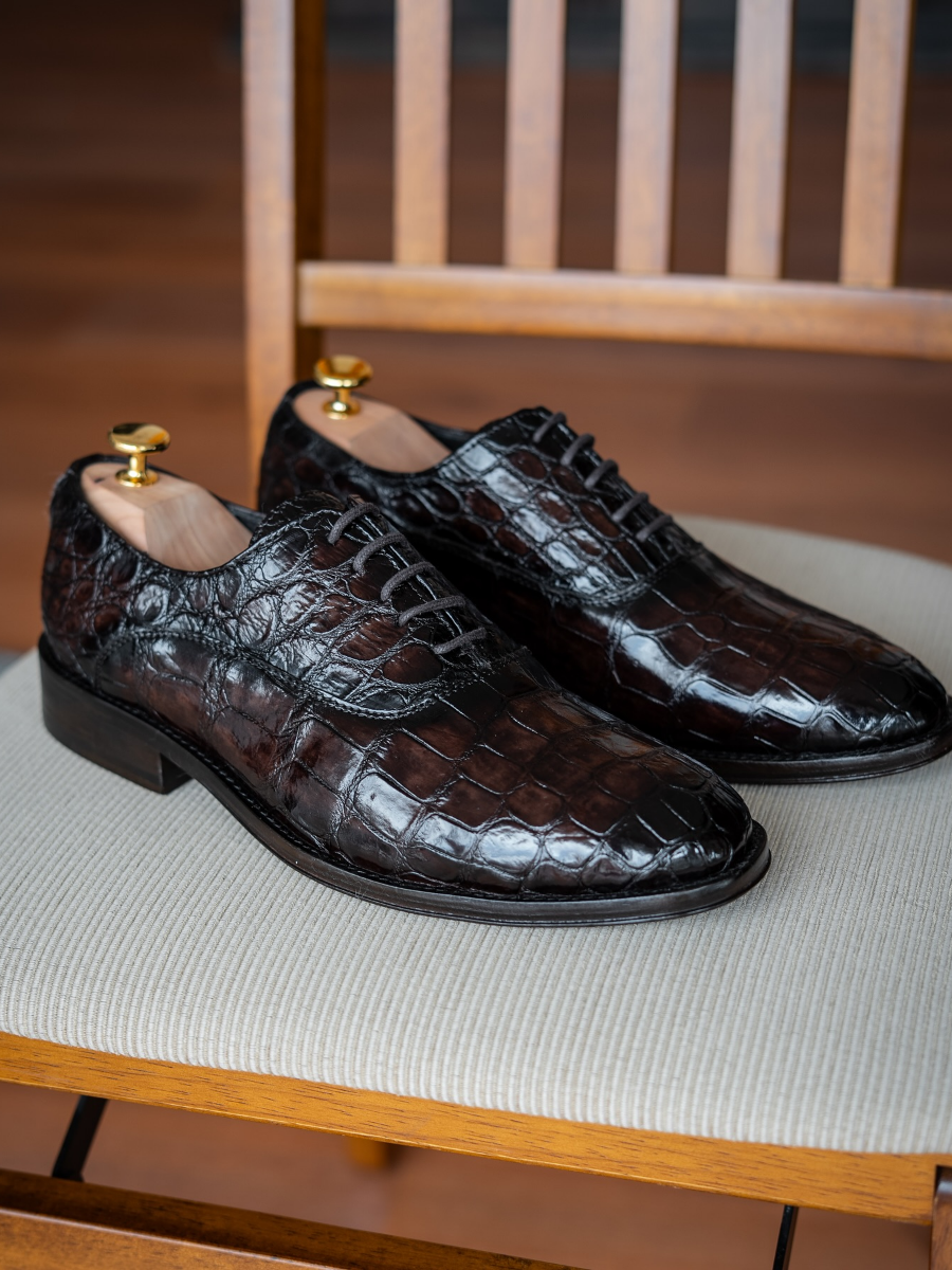 Stone Embossed Fashion Shoes