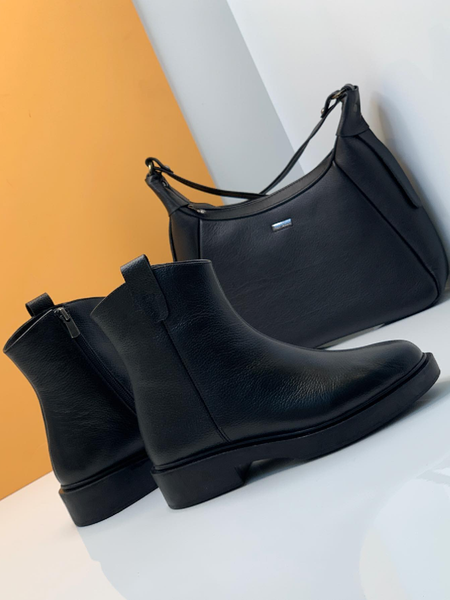 Retro Thick Heel Martin Boots
