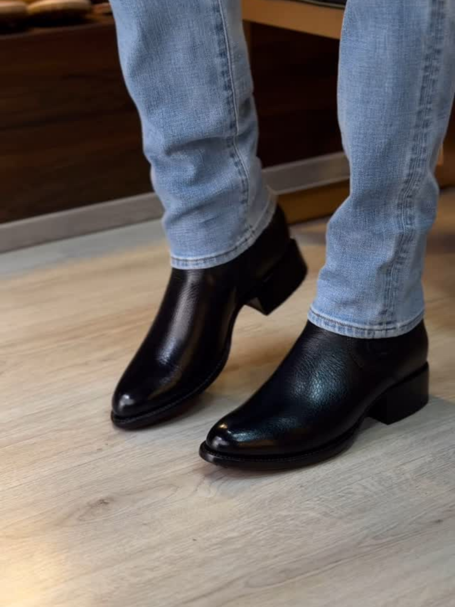 Pointed Vintage Leather Boots