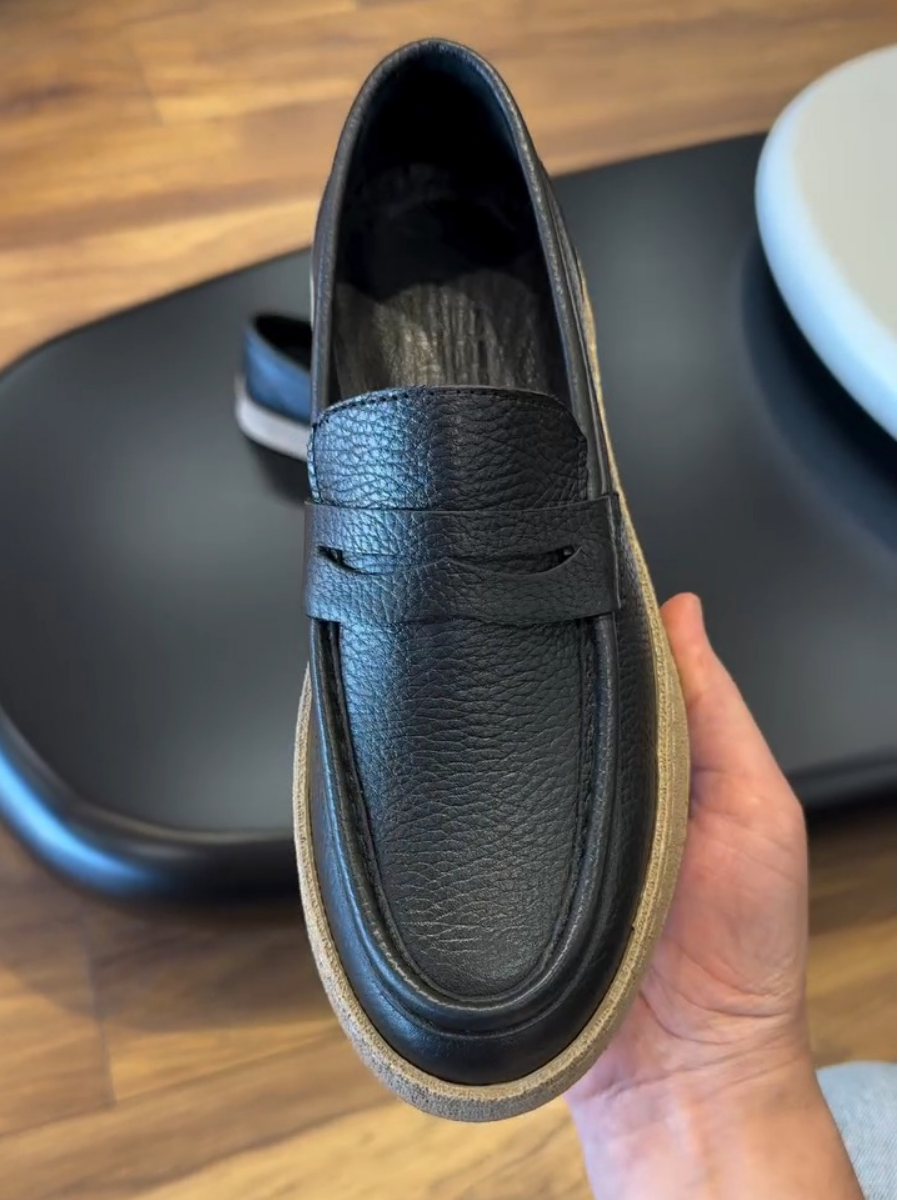 Casual Thick-soled Round-toe Leather Shoes
