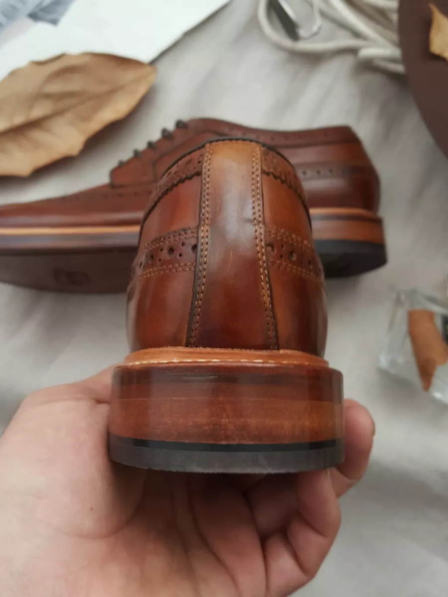 Men's Brogue Carved Leather Shoes