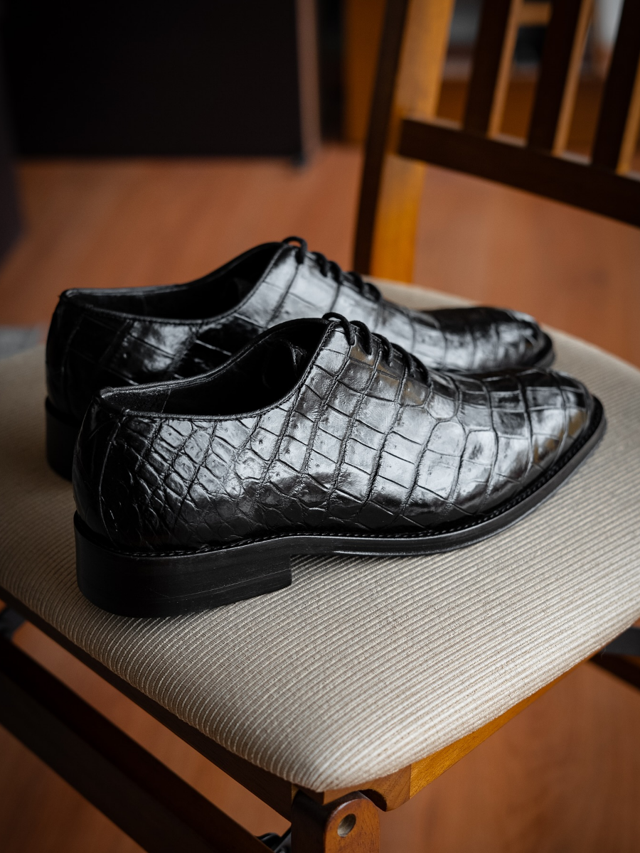 Stone Pattern Casual Leather Shoes
