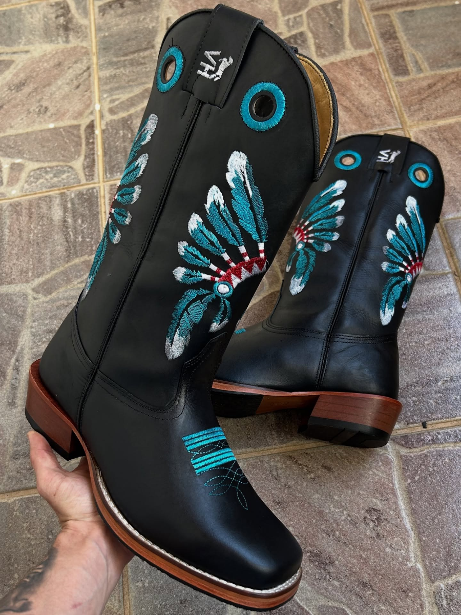 Chunky Heeled Versatile Western Cowboy Boots