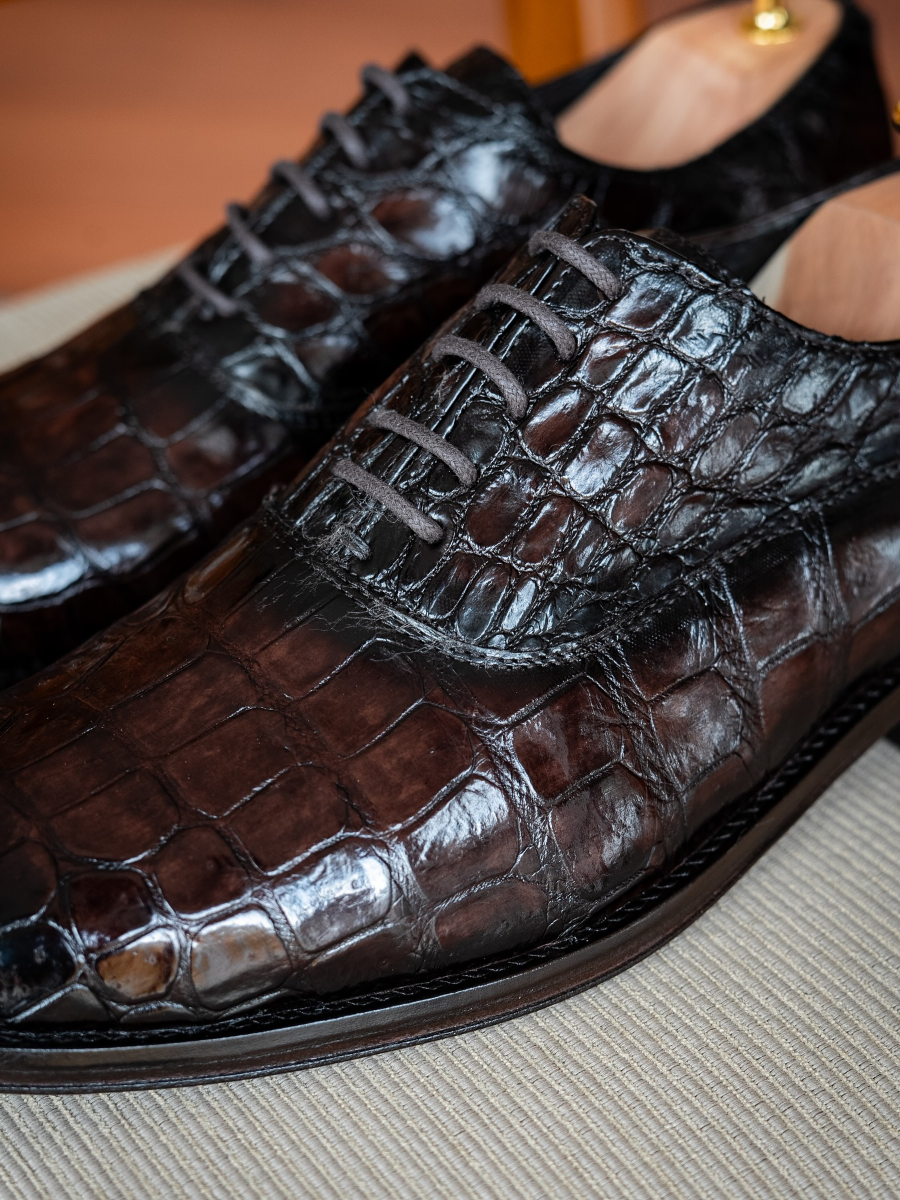 Stone Embossed Fashion Shoes