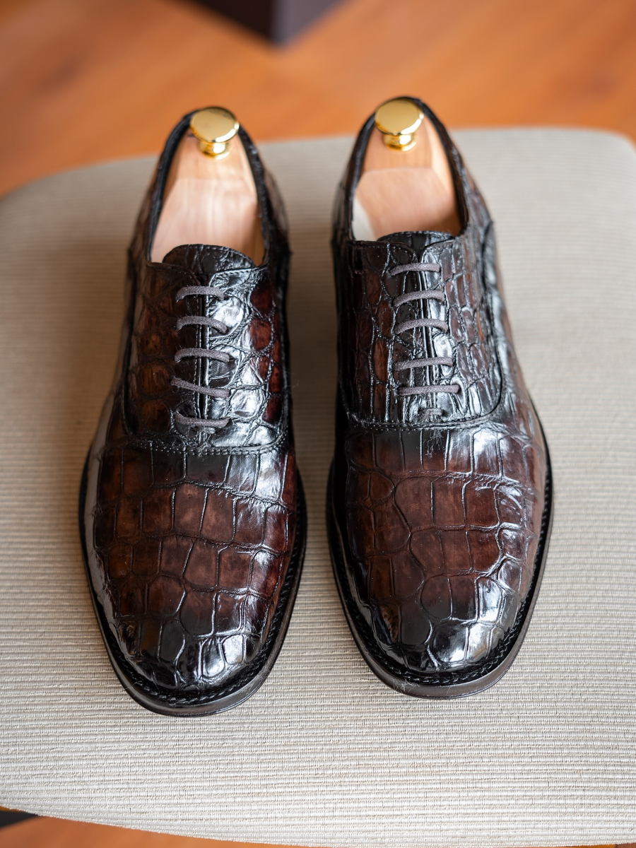 Stone Embossed Fashion Shoes