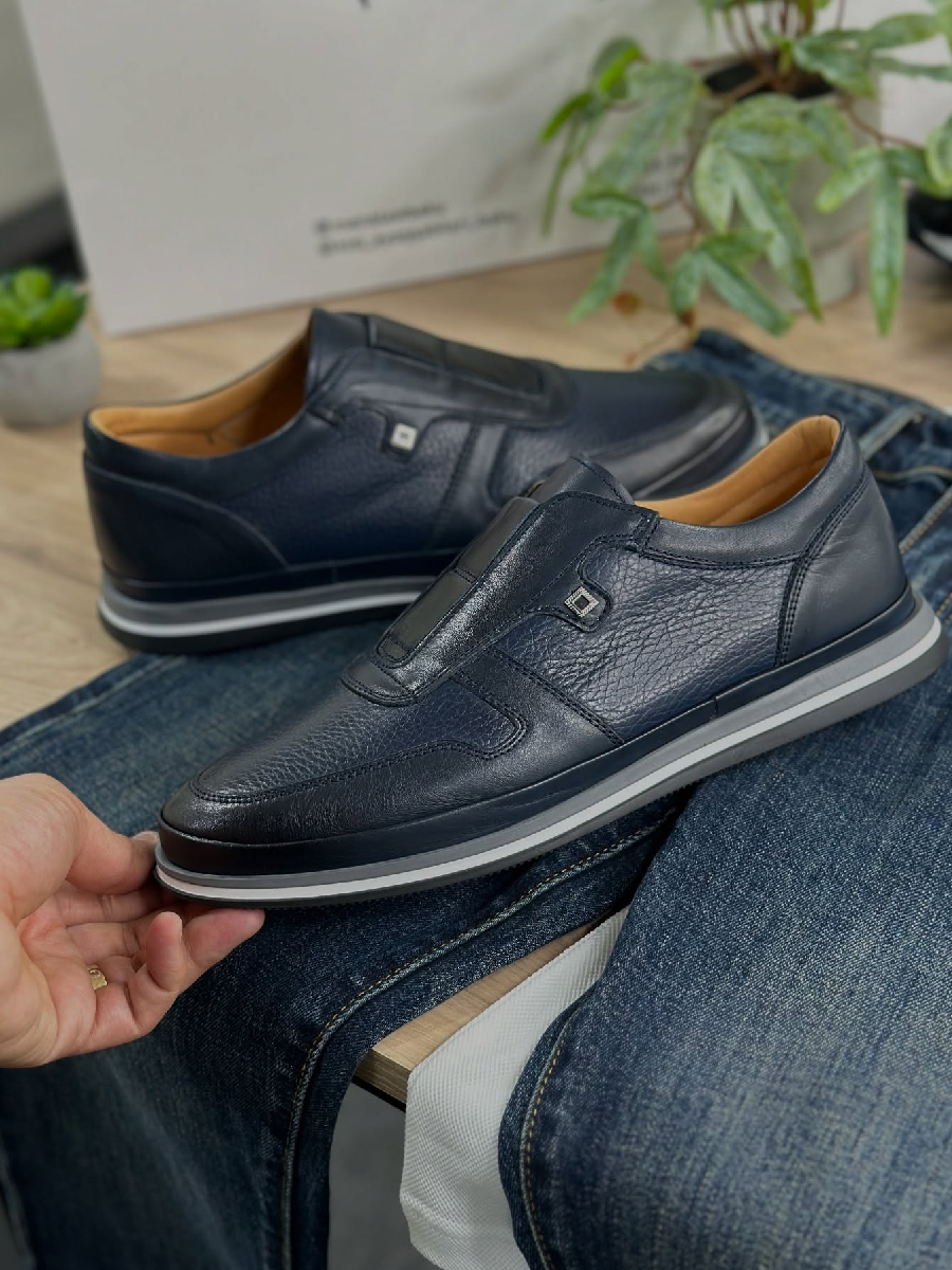Fashion Casual Soft-soled Leather Shoes