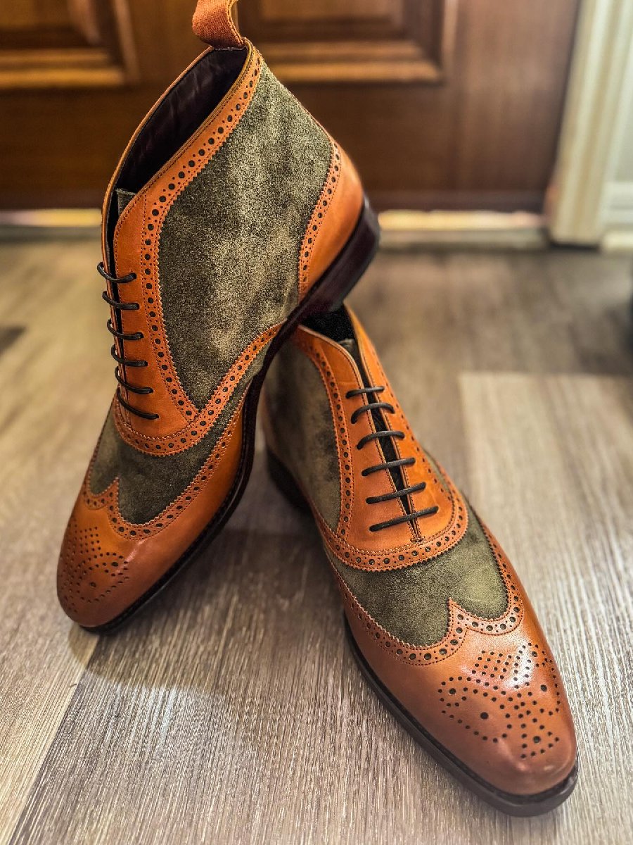 Brogue Carved Colorblocked All-match Business Formal Leather Shoes