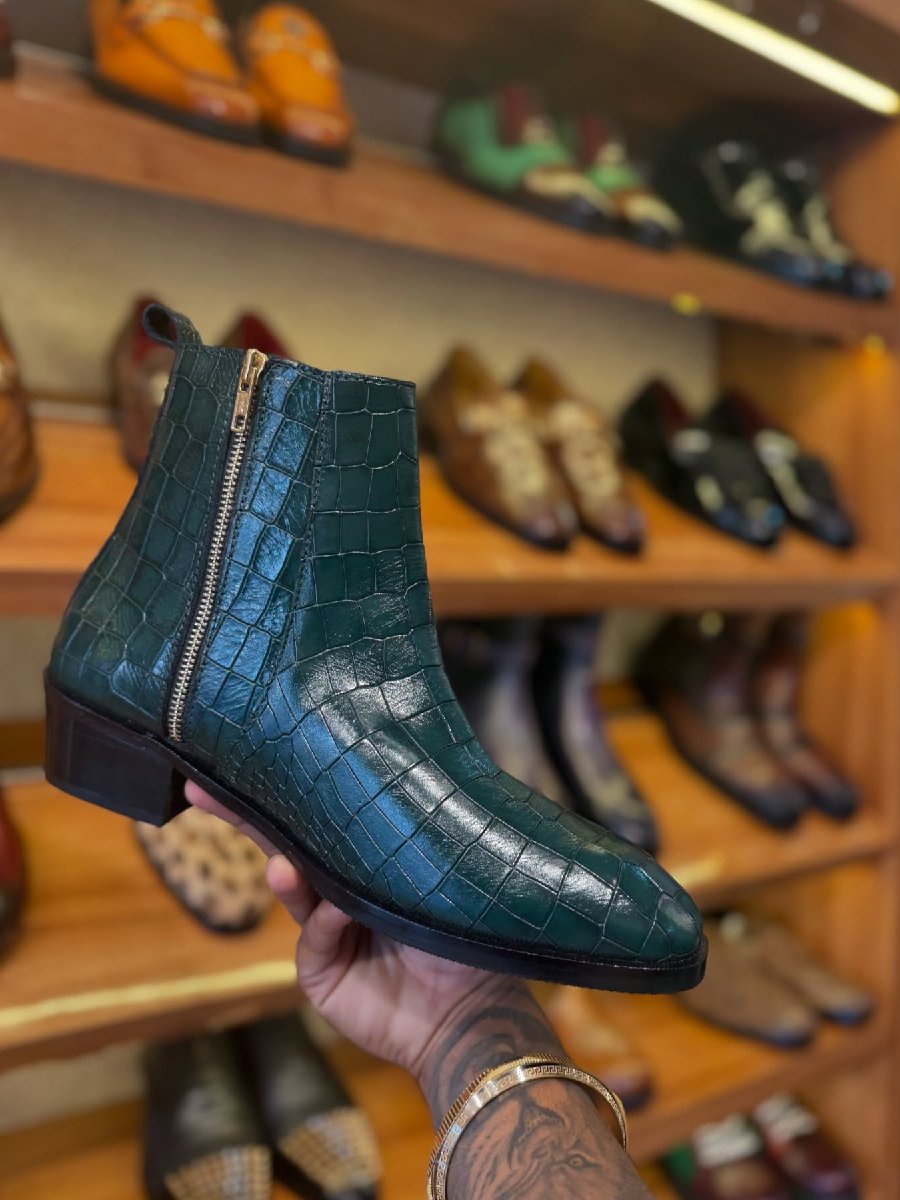 Fashionable Men's High Top Leather Shoes