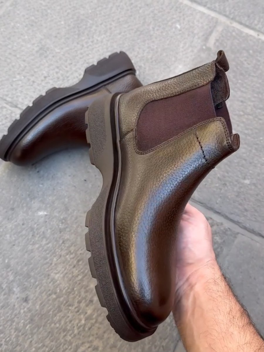 Thick-soled Handmade Leather Chelsea Boots