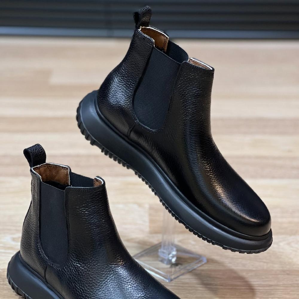 Thick-soled High-top Leather Chelsea Boots
