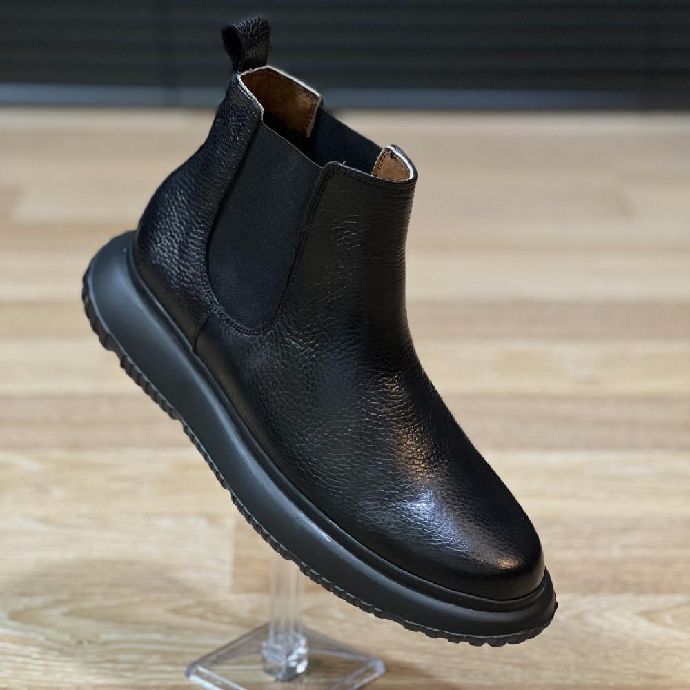 Thick-soled High-top Leather Chelsea Boots