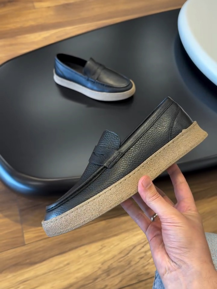 Casual Thick-soled Round-toe Leather Shoes