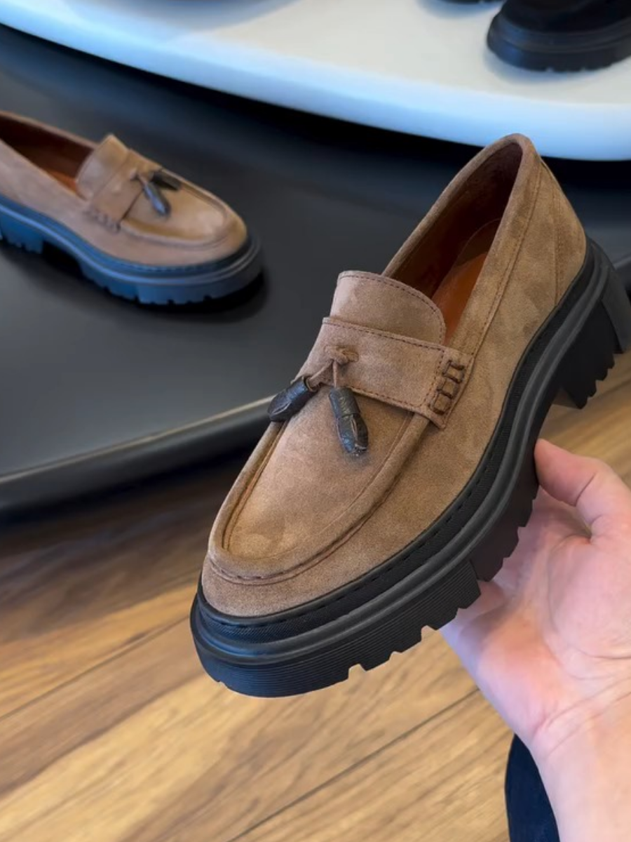 Retro Tassel Thick-soled Height-enhancing Men's loafers