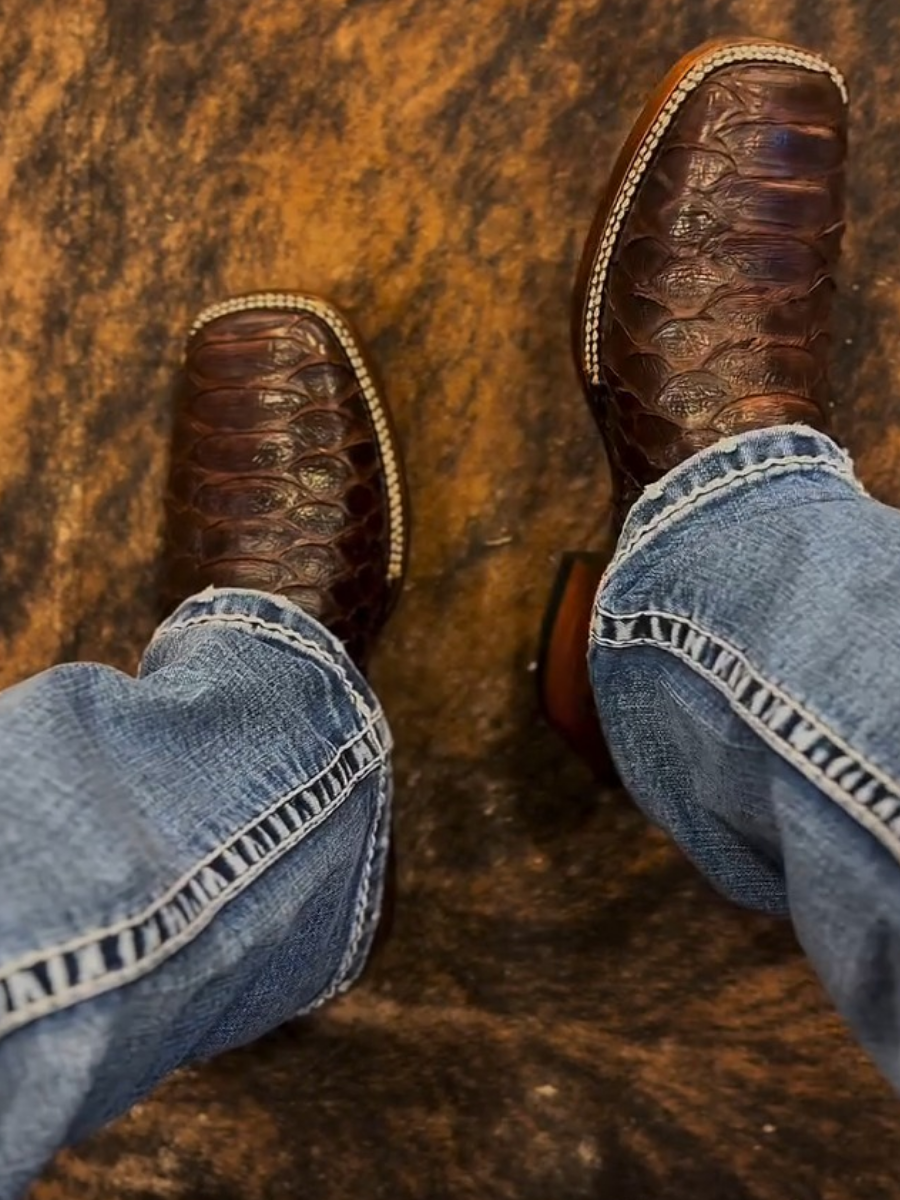 Vintage Men's Oversized Crocodile Chelsea Boots
