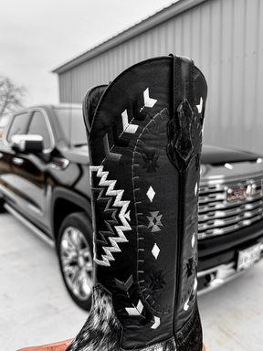 Black and White Pad-dyed Embroidered Western Boots