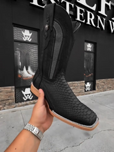 New Snake Print Mid-calf Western Cowboy Boots