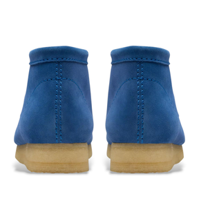 Clarks Wallabee Boot In Blue Suede