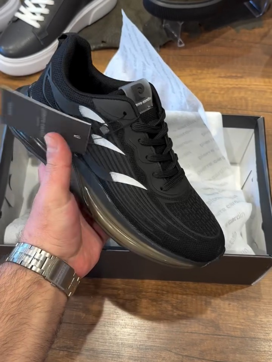 Mesh Breathable Running Shoes
