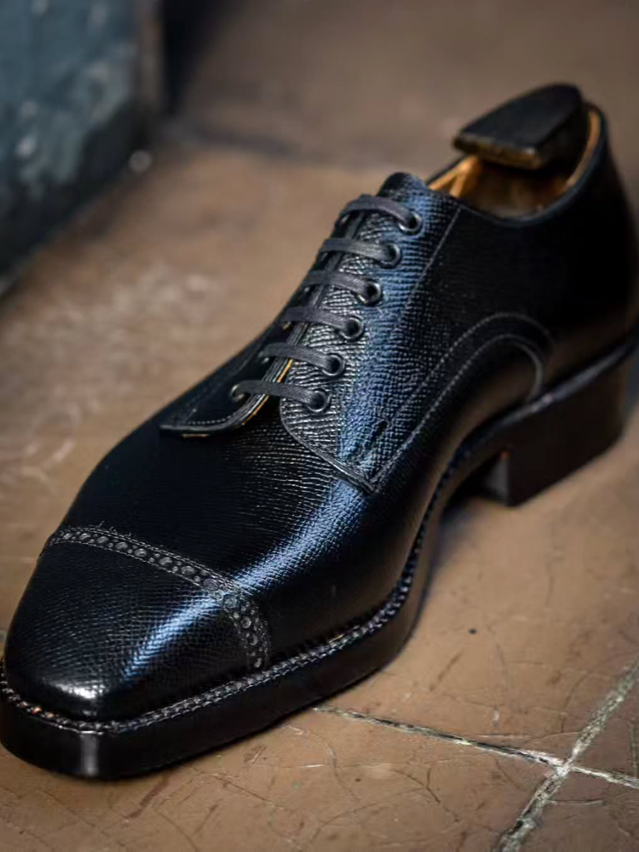 Elegant Classic Leather Shoes