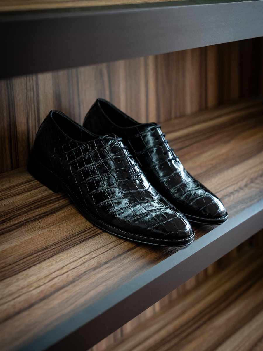 Stone Pattern Casual Leather Shoes