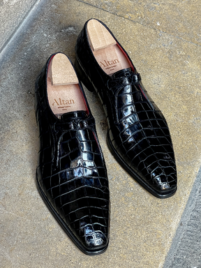 Embossed British Leather Shoes