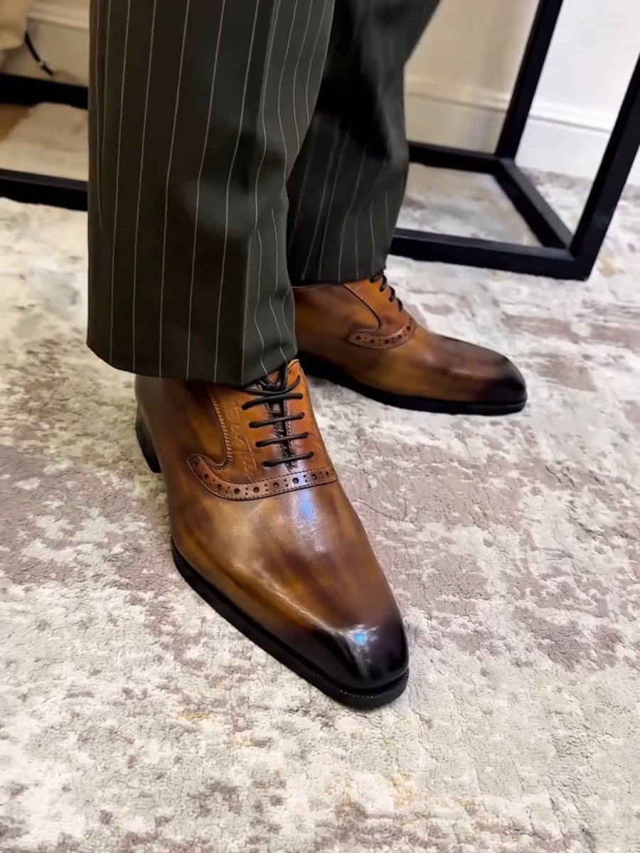 Vintage Handmade Genuine Leather Lace-up Shoes