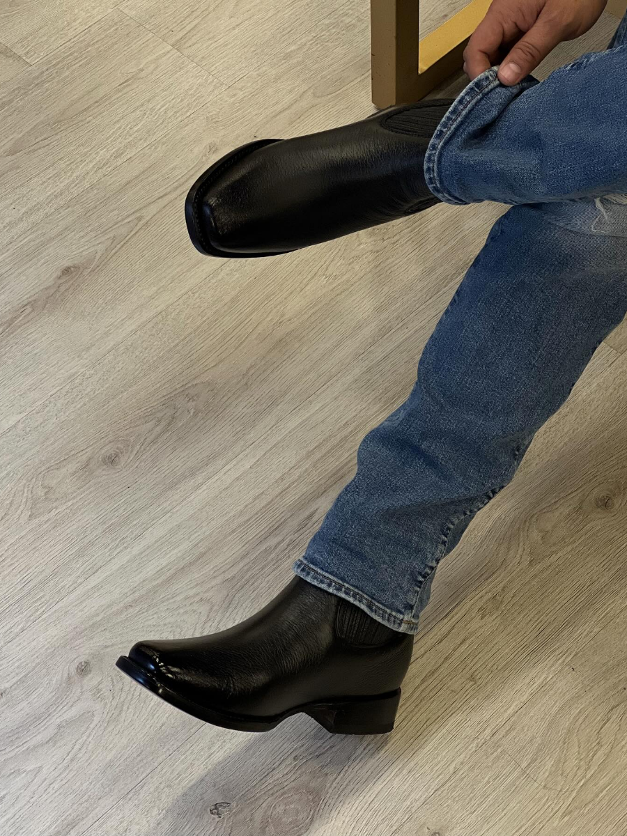 Black Simple Short Boots