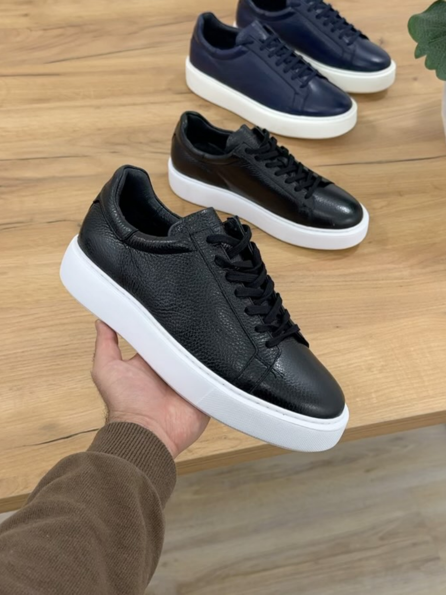Fashionable and Versatile Sports Casual Shoes