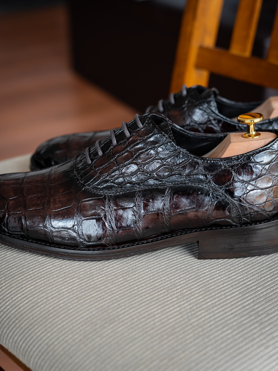 Stone Embossed Fashion Shoes