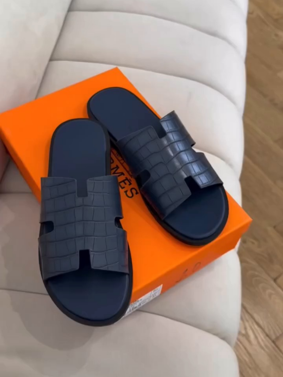Flat Casual Light Luxury Slippers