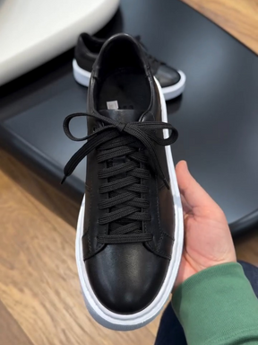 Fashionable and Versatile Casual Shoes