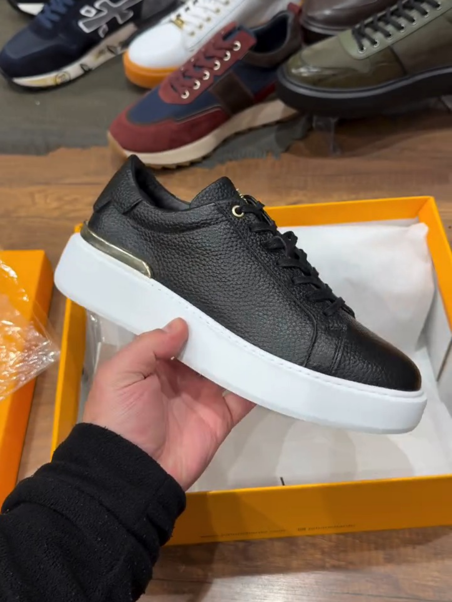 Cowhide Casual Sneakers