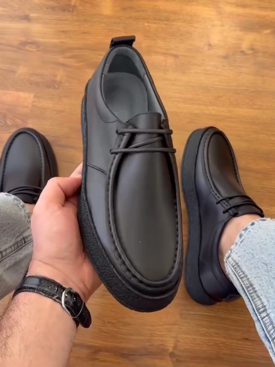 Fashionable Casual Shoes