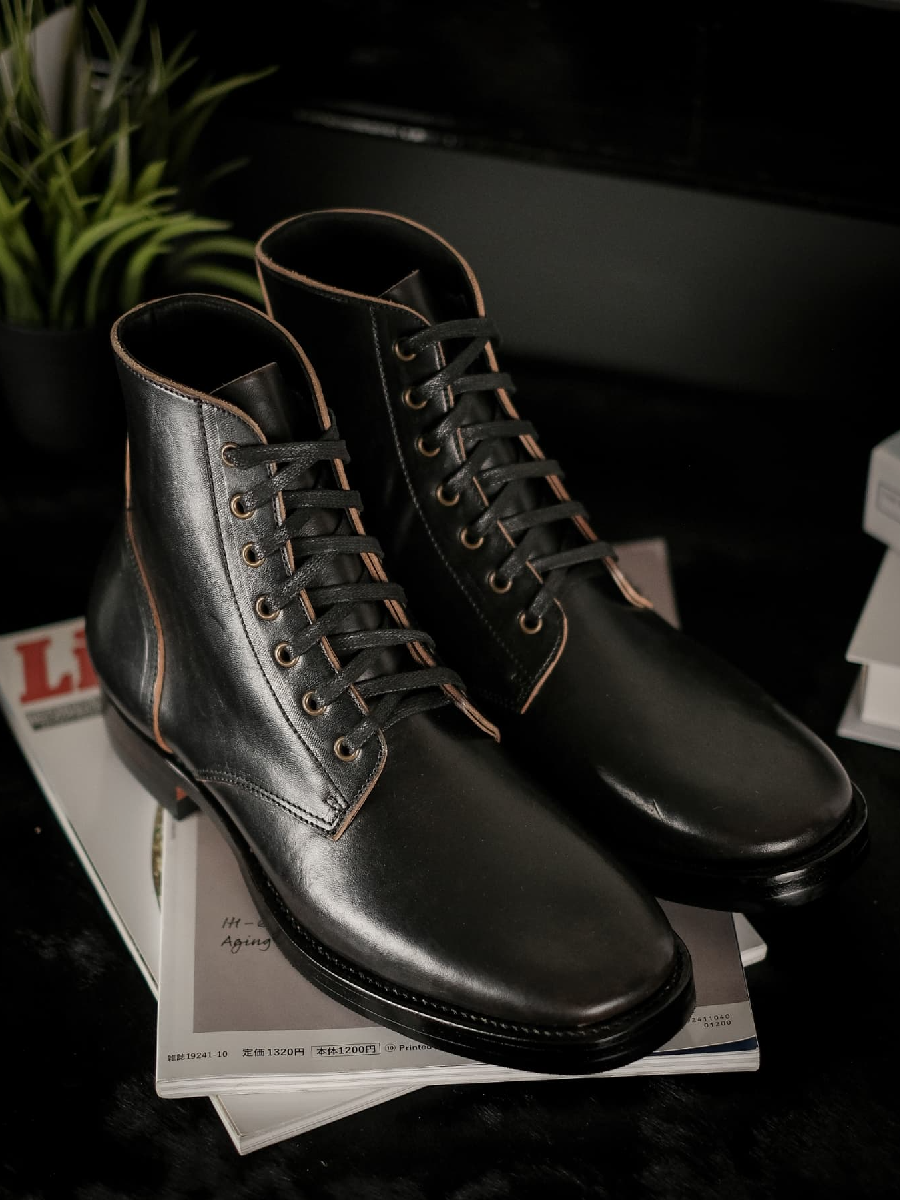Retro High Top Martin Boots
