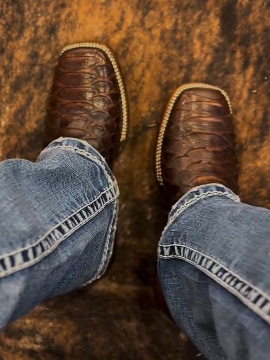 Vintage Men's Oversized Crocodile Chelsea Boots