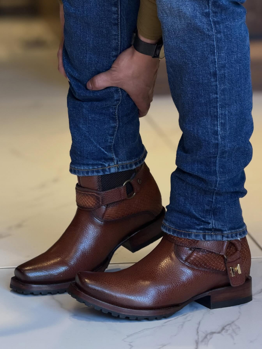 Trendy and Stylish Men's Leather Boots