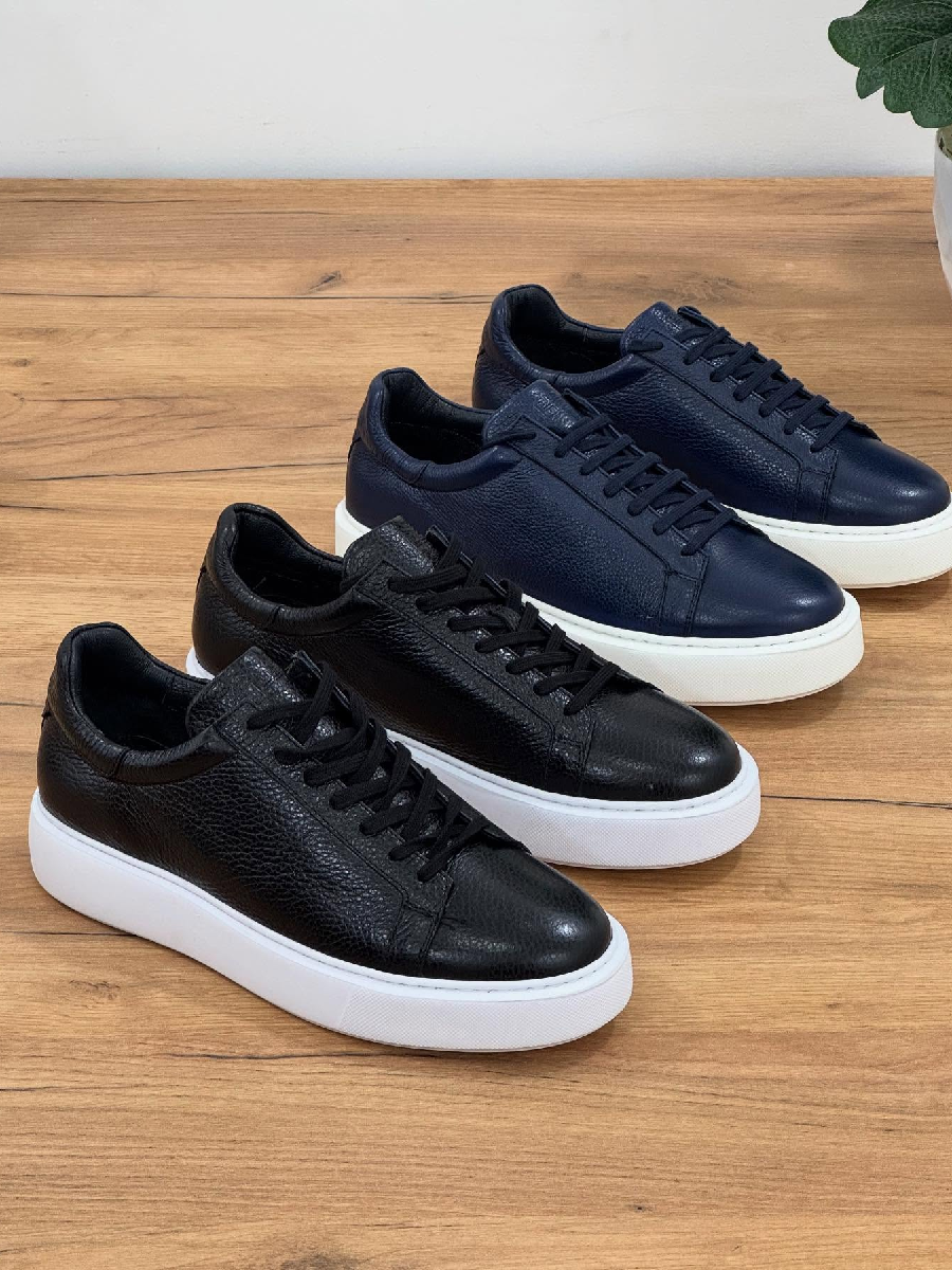 Fashionable and Versatile Sports Casual Shoes