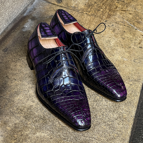 Embossed Lace-up Pointed Toe Shoes