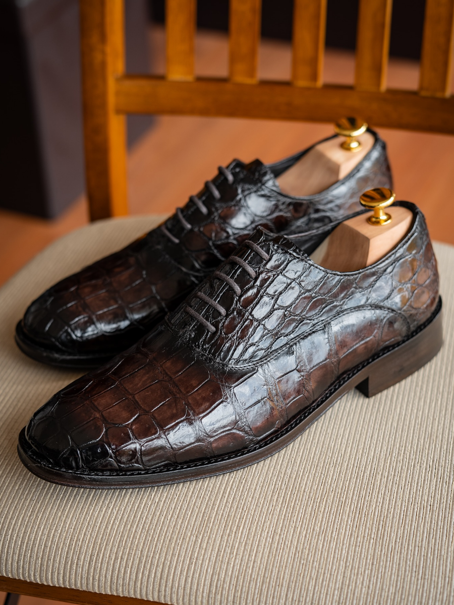 Stone Embossed Fashion Shoes