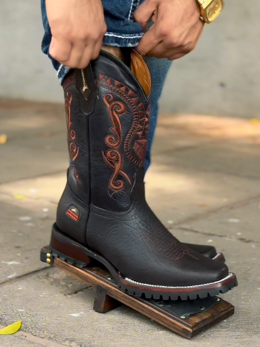 Vintage Embroidered Sleeve Boots