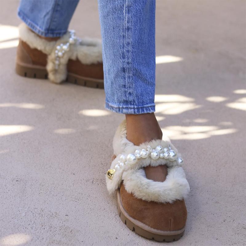 Fashion Pearl-Embellished Snow Boots